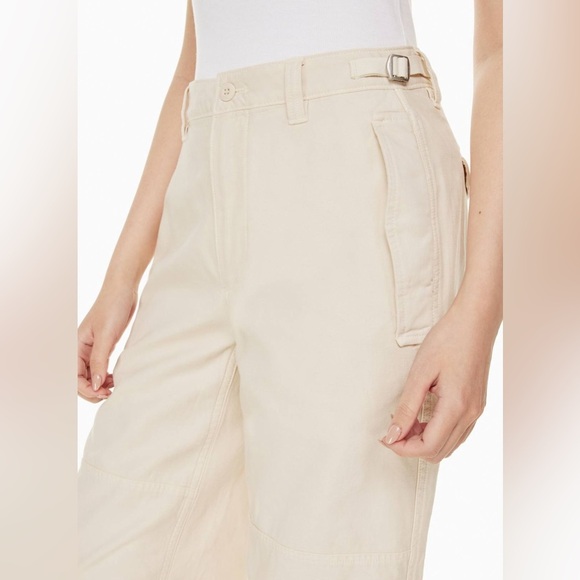 Woman’s TNA Aritzia Supply Pants - Picture 3 of 6